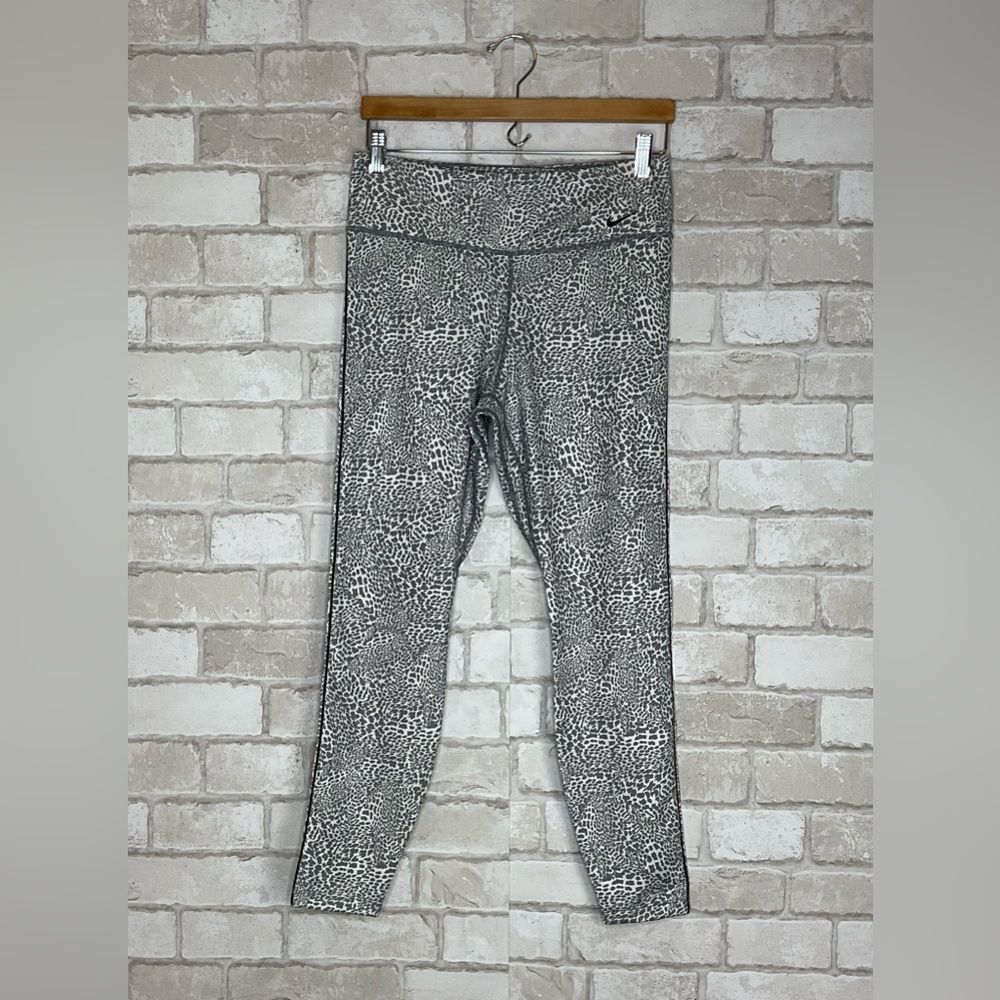Nike Animal Print Leggings Size L